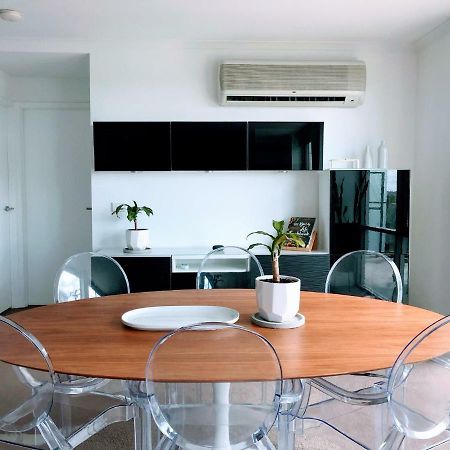 Staying Places - The Avenue Canberra Luaran gambar