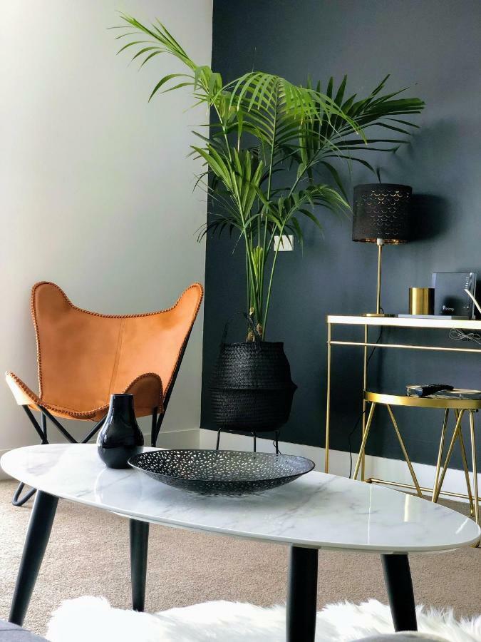 Staying Places - The Avenue Canberra Luaran gambar